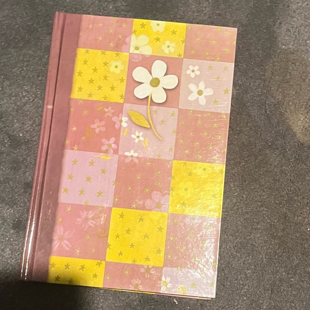 Colorful Floral and Patterned Notebooks Set - Picture 4 of 6